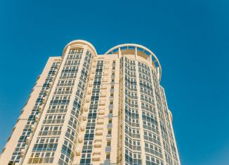 Продажа 1-ком. квартиры, 53 м2, Краснодар, Фестивальный микрорайон, улица Шоссе Нефтяников, 18к4