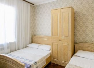 Сдаю в аренду 2-комнатную квартиру, 35 м2, Сочи, улица Крупской, 24А, микрорайон Центральный