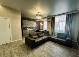 Сдается в аренду 4-комнатная квартира, 140 м2, Краснодарский край, улица имени Пушкина, 14