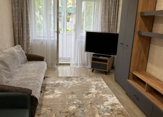 Сдаю двухкомнатную квартиру, 43 м2, Краснодар, улица Айвазовского, микрорайон Черемушки