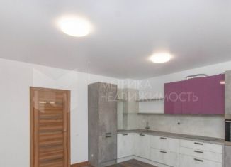 Продается 2-ком. квартира, 77 м2, Тюмень, улица Тимофея Кармацкого, 9, ЖК Ария