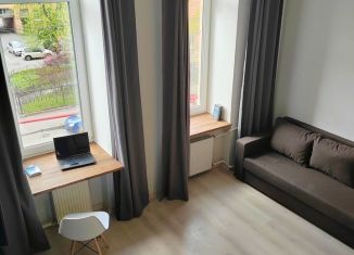 Продам комнату, 37 м2, Санкт-Петербург, 8-я линия Васильевского острова, 73/23, метро Спортивная
