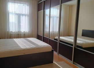 Сдача в аренду 3-ком. квартиры, 75 м2, Сочи, улица Есауленко, 10, микрорайон Приморье