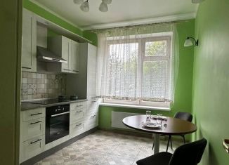 Сдам в аренду 1-комнатную квартиру, 35 м2, Москва, улица Народного Ополчения, 3