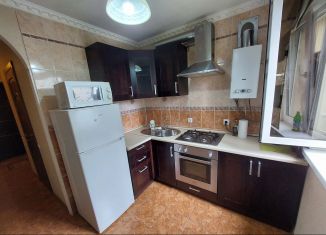 Сдаю 1-комнатную квартиру, 31 м2, Майкоп, улица Димитрова, 9