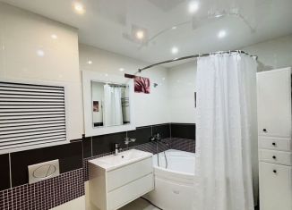 Сдам в аренду 2-комнатную квартиру, 70 м2, Смоленск, Краснинское шоссе, 20