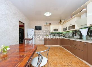 Продаю дом, 220 м2, ТСН Родник, улица Дмитрия Зюзина