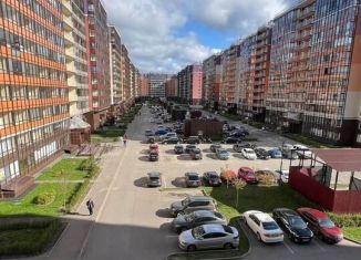 Продажа 3-ком. квартиры, 75.6 м2, Санкт-Петербург, метро Проспект Ветеранов, улица Лётчика Лихолетова