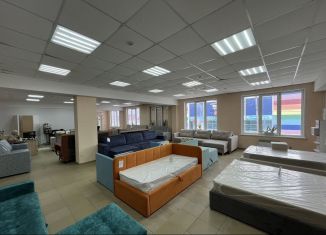 Продаю торговую площадь, 146 м2, Воткинск, улица 1 Мая, 106