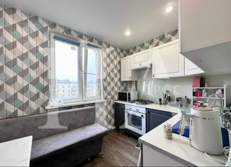 Продаю 1-ком. квартиру, 34.9 м2, Санкт-Петербург, метро Улица Дыбенко, Искровский проспект, 9