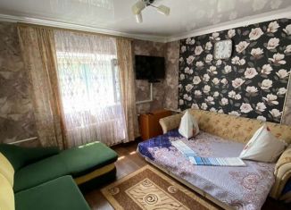 Сдам в аренду дом, 50 м2, станица Голубицкая, Клубный переулок, 2