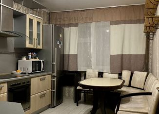 Продам 2-комнатную квартиру, 61.3 м2, посёлок Развилка, посёлок Развилка, 43