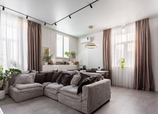 Четырехкомнатная квартира на продажу, 95.4 м2, Москва, улица Петровка, 17с3, улица Петровка