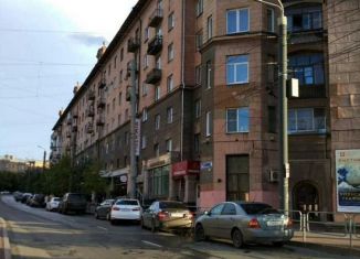 Продаю трехкомнатную квартиру, 90 м2, Челябинск, улица Цвиллинга, 38, Советский район