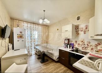 Продается 2-ком. квартира, 64 м2, Тюмень, Полевая улица, 105к5, ЖК Олимпия