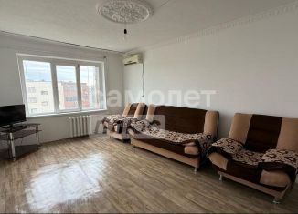 Продаю 3-ком. квартиру, 71 м2, Грозный, проспект Мохаммеда Али, 37, 4-й микрорайон