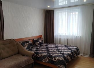 Сдача в аренду 1-комнатной квартиры, 33 м2, Ревда, улица Цветников, 48