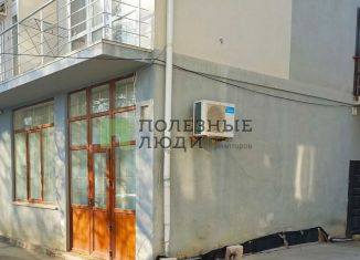 Продам пятикомнатную квартиру, 91 м2, посёлок городского типа Гаспра, Лесная улица, 2В