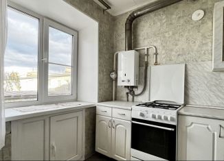 Продается 2-комнатная квартира, 42.6 м2, Дзержинск, бульвар Мира, 31