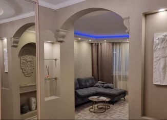 Продаю 2-комнатную квартиру, 54 м2, Серпухов, улица Фирсова, 3