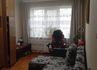 Продается двухкомнатная квартира, 53 м2, Среднеуральск, улица Строителей, 6