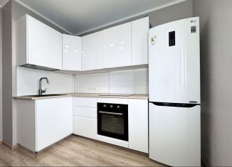 Продаю 1-ком. квартиру, 31.8 м2, Мурино, улица Шувалова, 19к2, ЖК Краски Лета