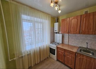 Продается 3-ком. квартира, 50 м2, Ульяновск, улица Радищева, 179, Ленинский район