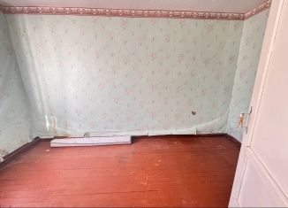 Продаю 3-ком. квартиру, 47 м2, Сокол, Проходная улица, 14