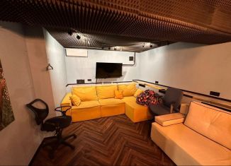 Сдаю в аренду 2-ком. квартиру, 45 м2, Москва, улица Госпитальный Вал, 5к16, ЦАО