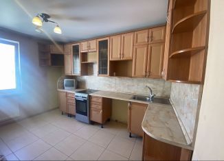 Продажа 3-комнатной квартиры, 74.7 м2, Санкт-Петербург, улица Маршала Казакова, 9к1, метро Проспект Ветеранов