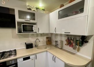 Продаю 2-ком. квартиру, 47 м2, Колпино, Пролетарская улица, 11