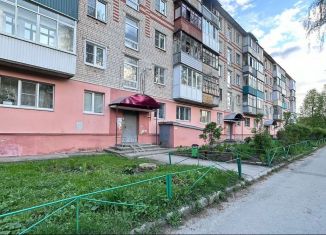 Продается двухкомнатная квартира, 40.1 м2, Кстово, площадь Мира, 8А