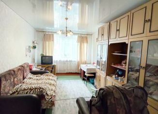 Продаю 3-ком. квартиру, 60 м2, Оренбург, Беляевская улица, 43, Ленинский район