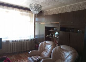 Продам трехкомнатную квартиру, 50 м2, Екатеринбург, улица Лобкова, 32, метро Проспект Космонавтов