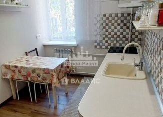 Продажа 3-ком. квартиры, 71.8 м2, Керчь, улица Розы Люксембург, 7