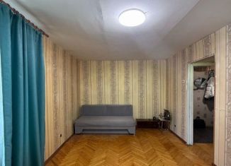 Сдам 1-ком. квартиру, 35 м2, Москва, Ереванская улица, 12к1, метро Царицыно