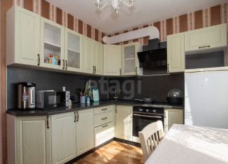 Продается 2-ком. квартира, 55.7 м2, Новосибирск, улица Титова, 242/2, метро Площадь Маркса