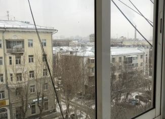 Продаю 2-комнатную квартиру, 37 м2, Екатеринбург, улица Мичурина, 68, Кировский район