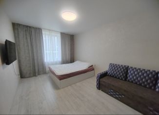 Сдаю в аренду 1-ком. квартиру, 37 м2, Татарстан, улица Мансура Хасанова, 15