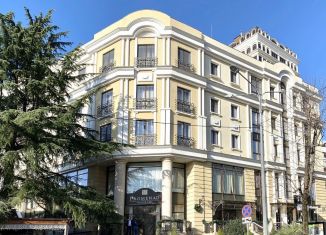 Продам 3-ком. квартиру, 80 м2, Сочи, улица Воровского, 3, микрорайон Центральный