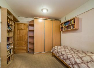 Продаю трехкомнатную квартиру, 58.1 м2, Екатеринбург, Техническая улица, 41, метро Уральская