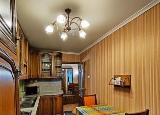 Сдача в аренду трехкомнатной квартиры, 65 м2, Москва, улица Генерала Тюленева, 15, ЮЗАО