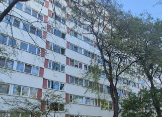 Продается 3-ком. квартира, 56.9 м2, Санкт-Петербург, проспект Маршала Жукова, 72к2, метро Проспект Ветеранов