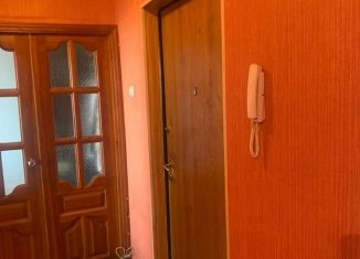 Сдам 2-ком. квартиру, 48 м2, Екатеринбург, Автомагистральная улица, 33