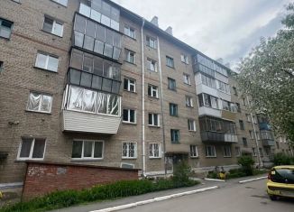 Продается 2-комнатная квартира, 45 м2, Новосибирская область, улица Кутузова, 1