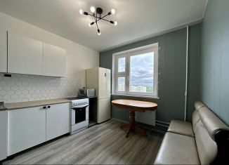 Продаю 2-комнатную квартиру, 57.5 м2, Москва, улица Маршала Кожедуба, 14, метро Братиславская