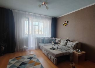 Продаю 3-ком. квартиру, 74 м2, Ульяновск, улица Врача Михайлова, 50, Заволжский район