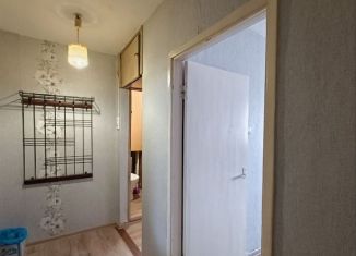 Продается двухкомнатная квартира, 43.6 м2, Тихвин, 6-й микрорайон, 15