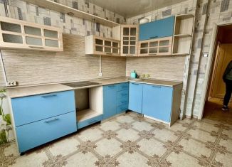 Продажа 2-ком. квартиры, 50.6 м2, Первоуральск, улица Емлина, 23