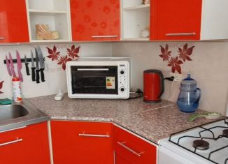 Сдача в аренду однокомнатной квартиры, 37 м2, Крымск, улица Карла Либкнехта, 20